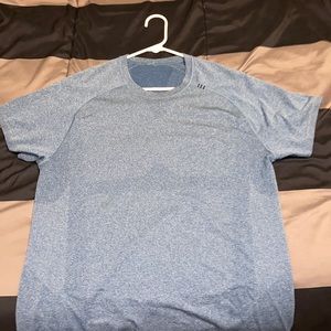 Lululemon T-shirt Size Large